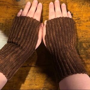 Brown Knit Fingerless Gloves